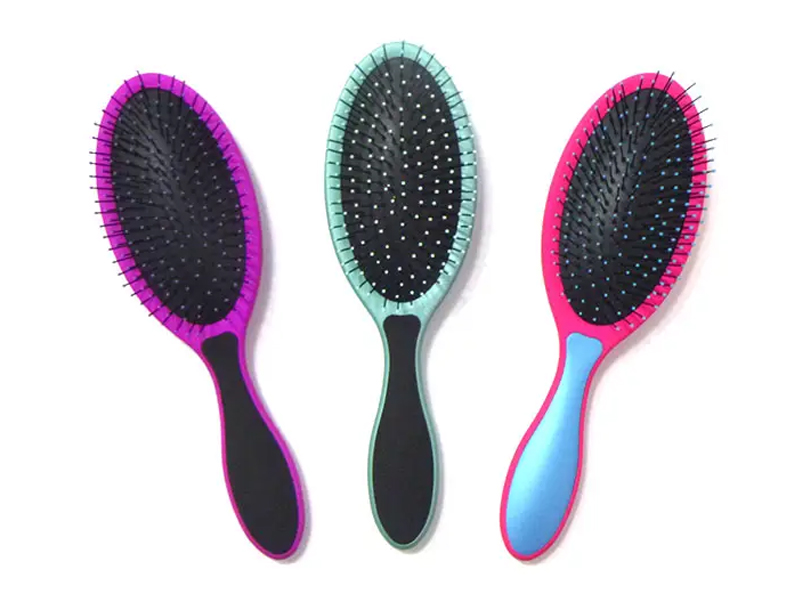 Detangling Brush Gumi bevonatú hajkefe