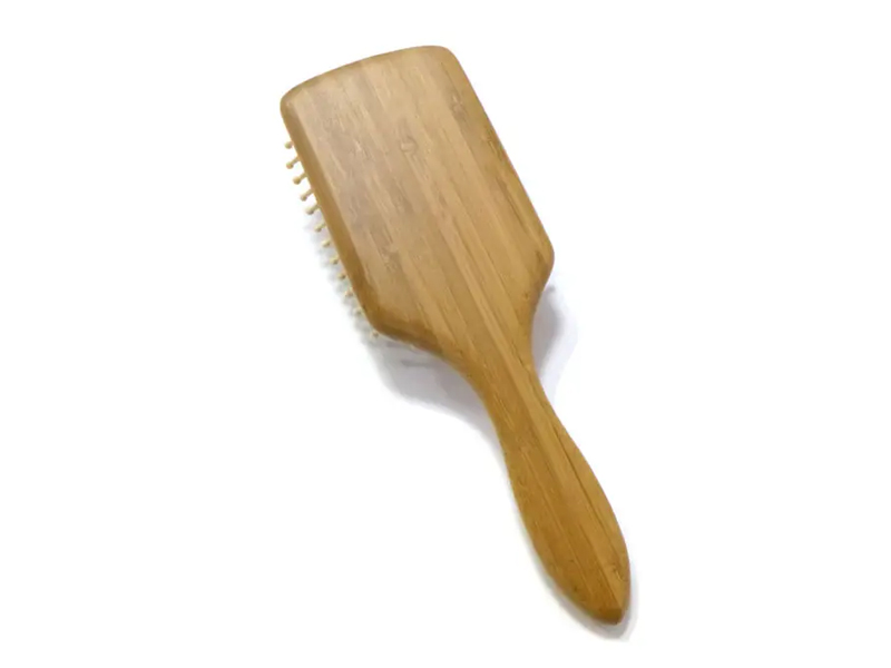 Bambusz lapátpárnás hajkefe